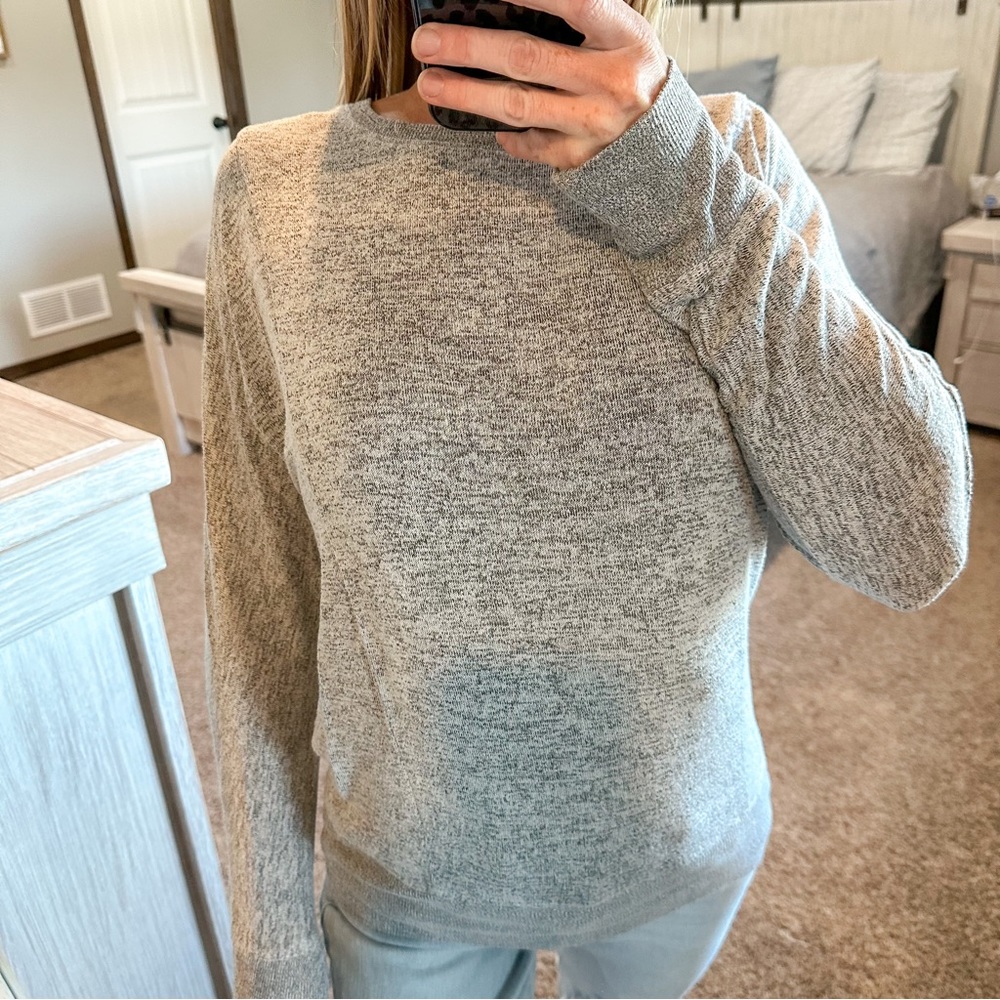 Live Love Dream Seriously Soft Gray Long Sleeve Top Size Medium